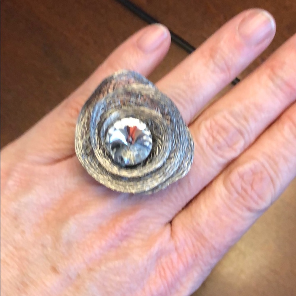 Stretchy dress up ring